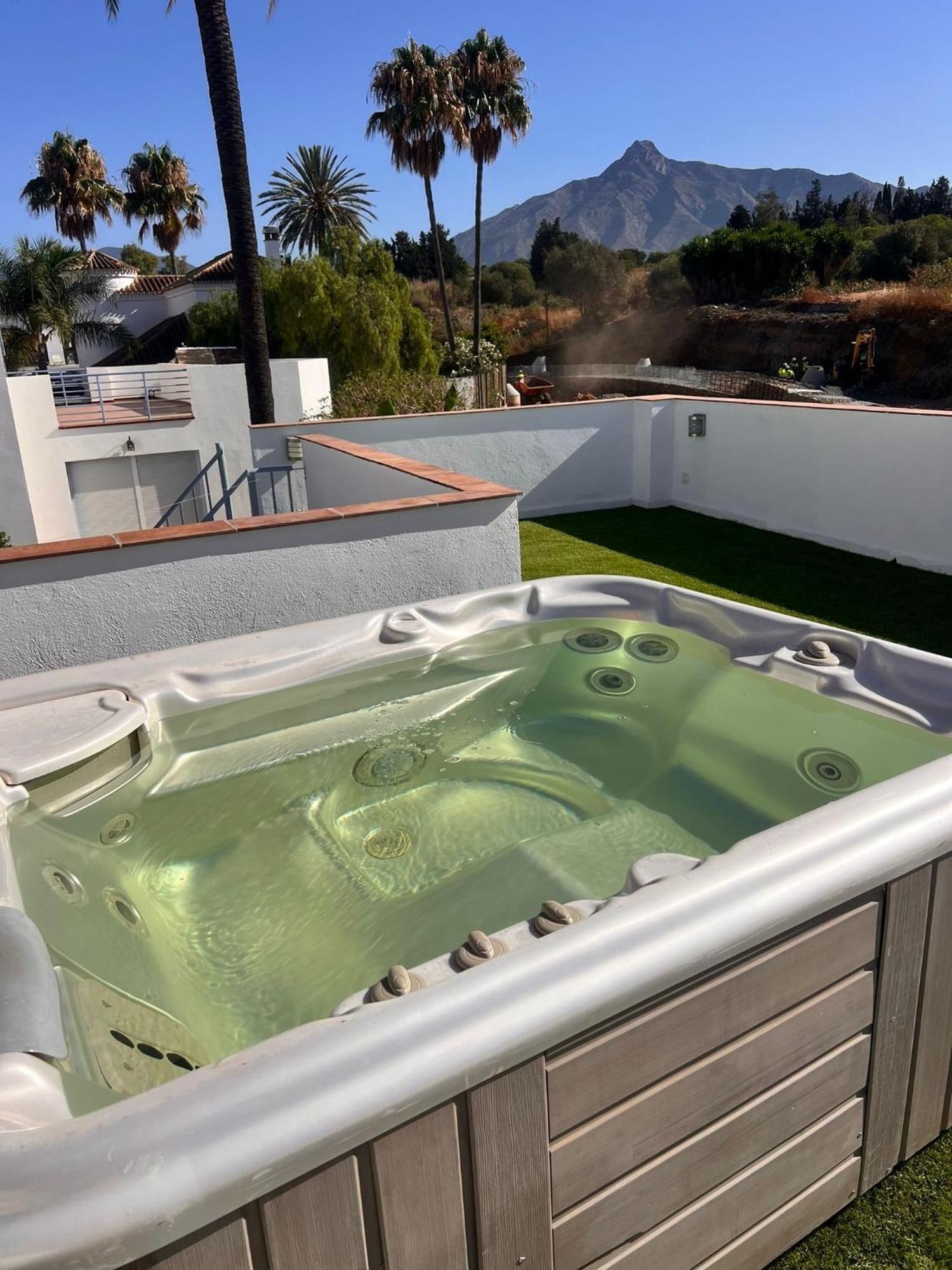 Puerto Banus Jacuzzi Close To Breath And Marbella Arena マルベーリャ エクステリア 写真